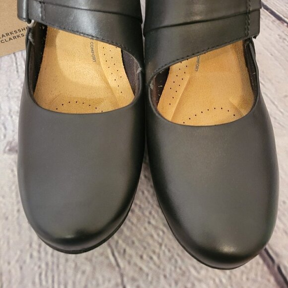 Clarks Collection Women's Emslie Lulin Mary Jane Pumps - Picture 6 of 8